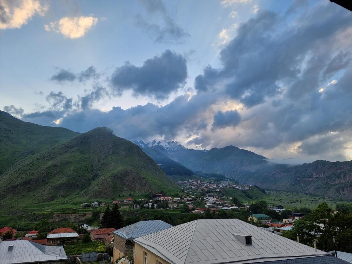 Hotel Sweet Night Kazbegi Eksteriør bilde